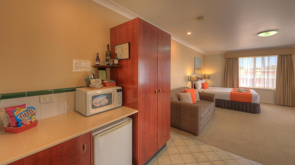 Endeavour Court Motor Inn Dubbo Exterior foto
